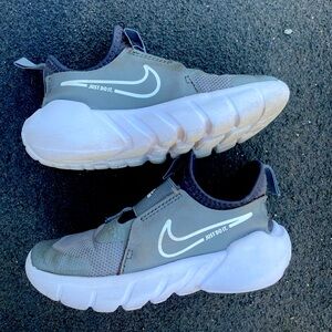 Nike kids flex runner 2